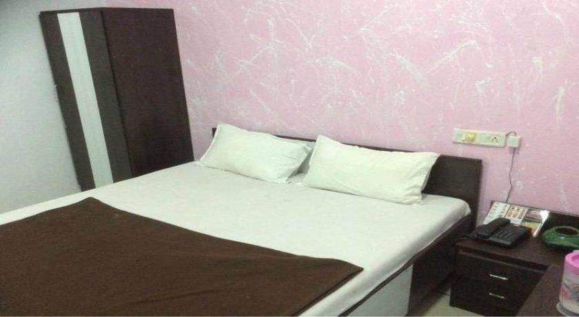 Hotel Manali Residency Gandhinagar Exterior photo
